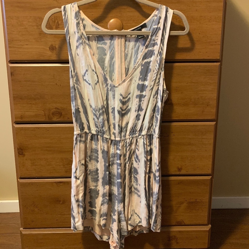Forever 21 Pink, Grey, and White Patterned Romper